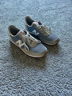New Balance Men’s Light Blue and Gray Low-Top Sneakers